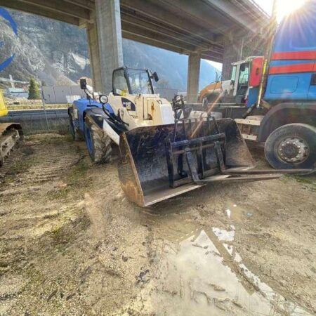 CHARIOT TÉLESCOPIQUE Caterpillar TH414