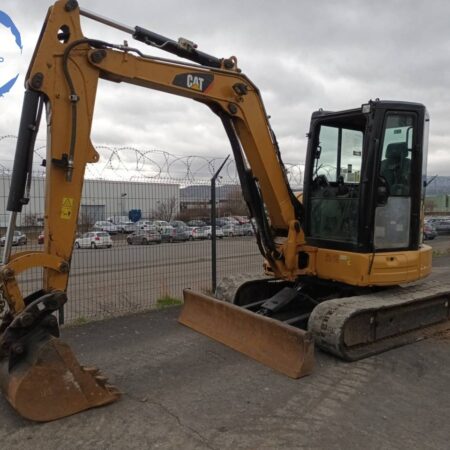 PELLE SUR CHENILLES CAT 305E2