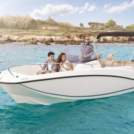 Quicksilver Activ 675 Open