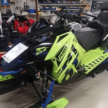 Motoneige Arctic Cat Riot 8000