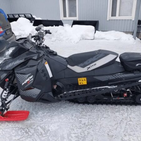 Motoneige Ski-Doo MXZ 600 XRS
